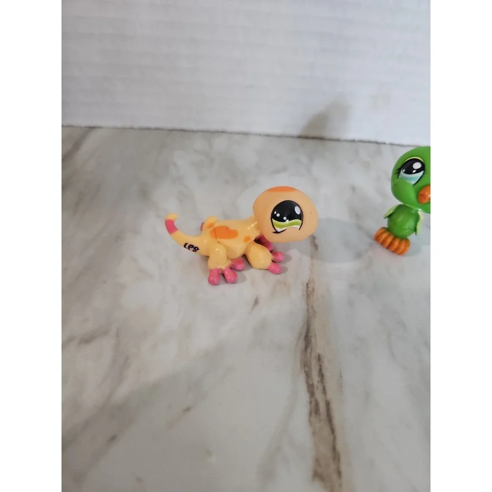LPS‎ Littlest Pet Shop Lot Of 4 Bird Rabbit Pup Lizard